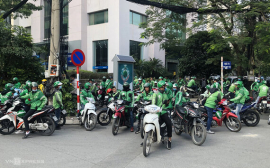 Hàng loạt tài xế GrabBike đình công