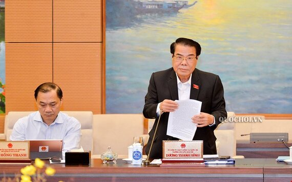 Bộ GD-ĐT cần đánh giá lại việc cho học sinh sử dụng điện thoại trong lớp