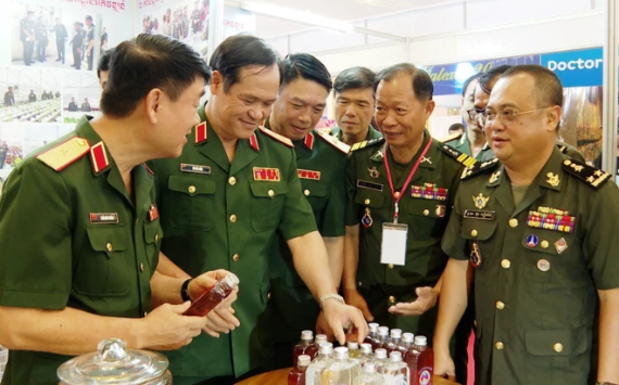 Thúc đẩy quan hệ hợp tác quốc phòng, kinh tế Việt Nam-Campuchia